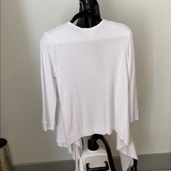 NWT white flowy cardigan by Workshop sz M - Picture 3 of 3